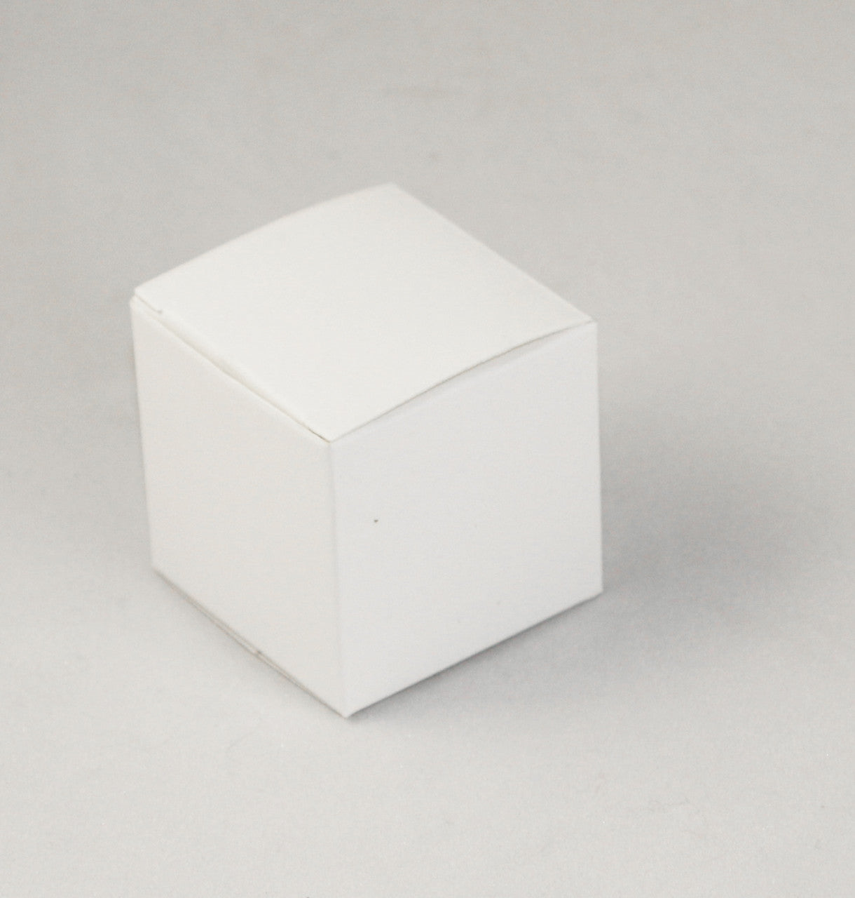 100 Pack of White 8x8x8cm Square Cube Card Gift Box