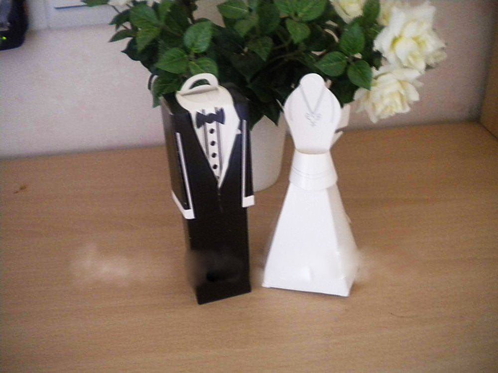 10 Pack 5 Bride and 5 Groom Bomboniere Favour Box