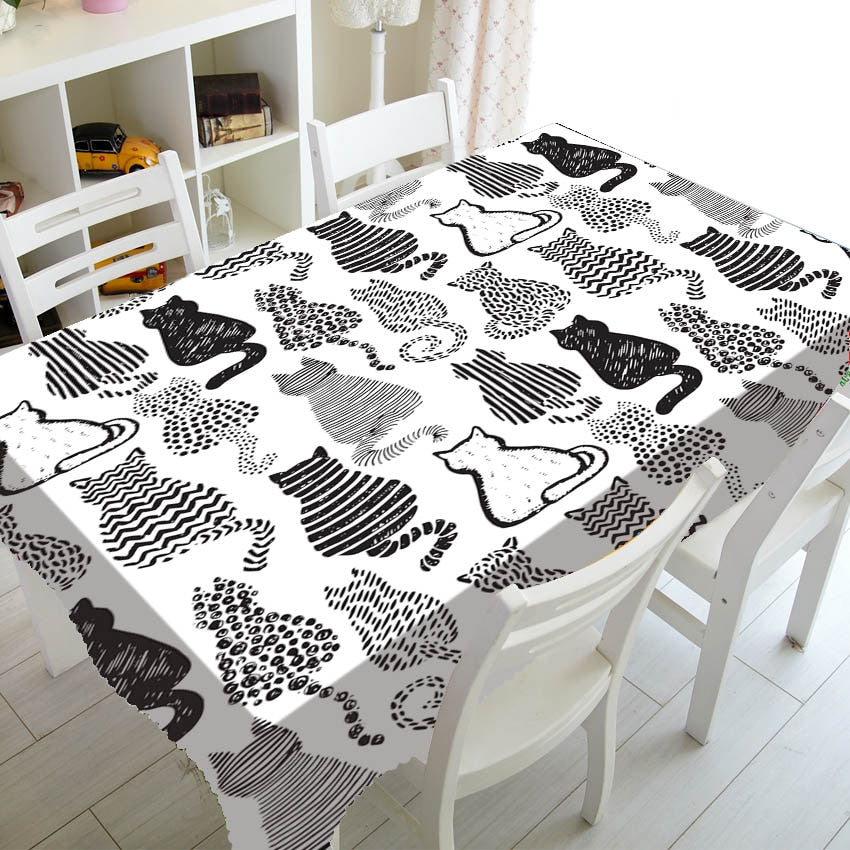 White table cloth Black cats (I)