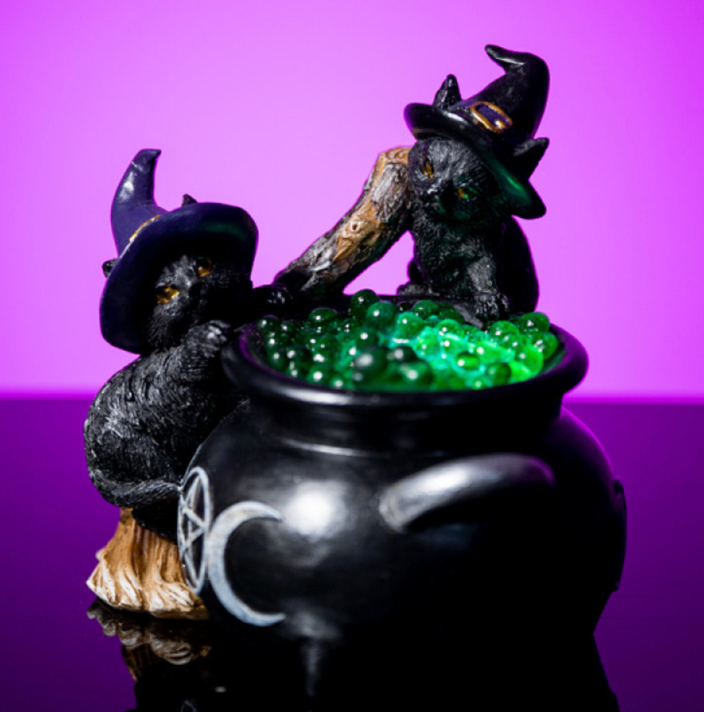 Black Cat Cauldron LED Light